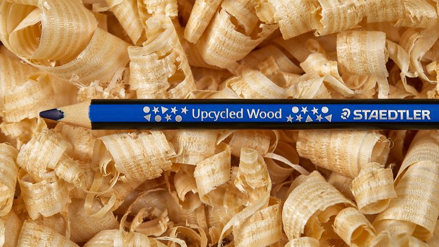 Made from Upcycled Wood: STAEDTLER maakt van houtresten nieuwe potloden