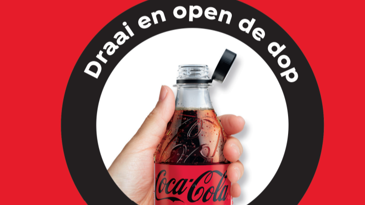 Coca-Cola introduceert doppen die vasthangen aan plastic flessen