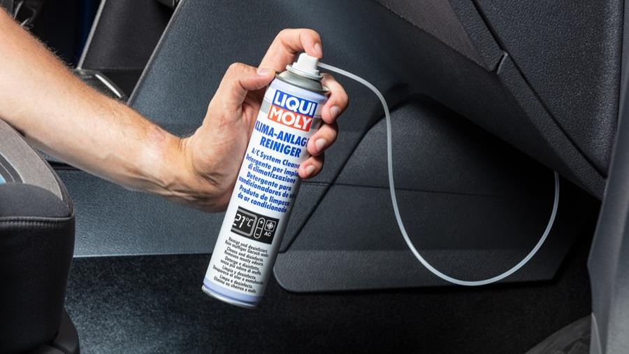 Professionele aircoreiniging: cruciaal voor auto en gezondheid