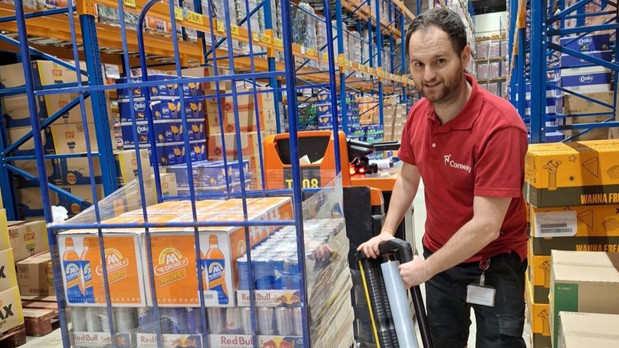 23.000 kg minder plastic per jaar bij Conway