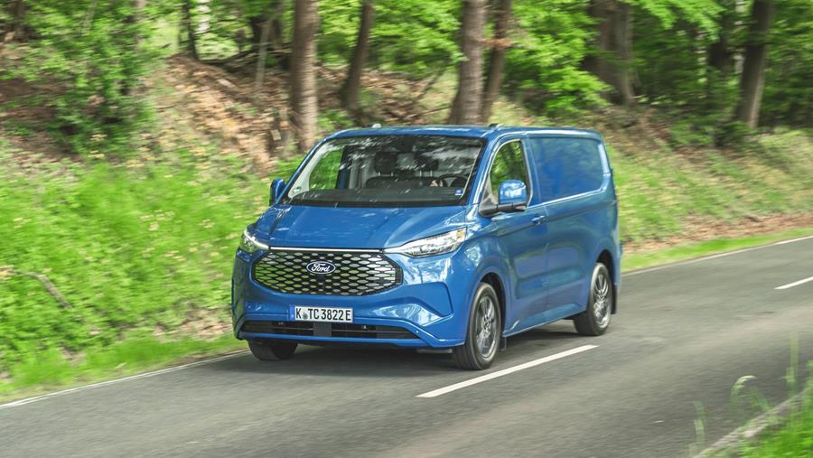 De nouvelles solutions de recharge à domicile pour la flotte de fourgons électriques