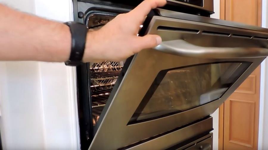 Hoe een elektrische oven inbouwen en aansluiten
