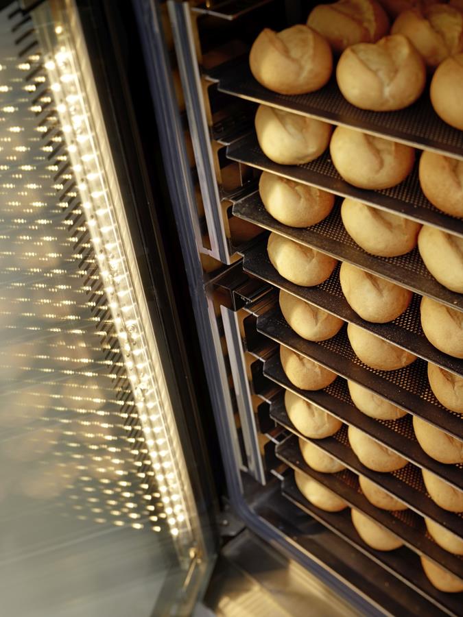 Les fours pour la boulangerie artisanale de DEBAG: le seul bon choix!