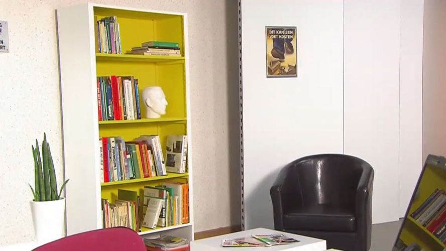 ZELF EEN BIBLIOTHEEKKAST MAKEN